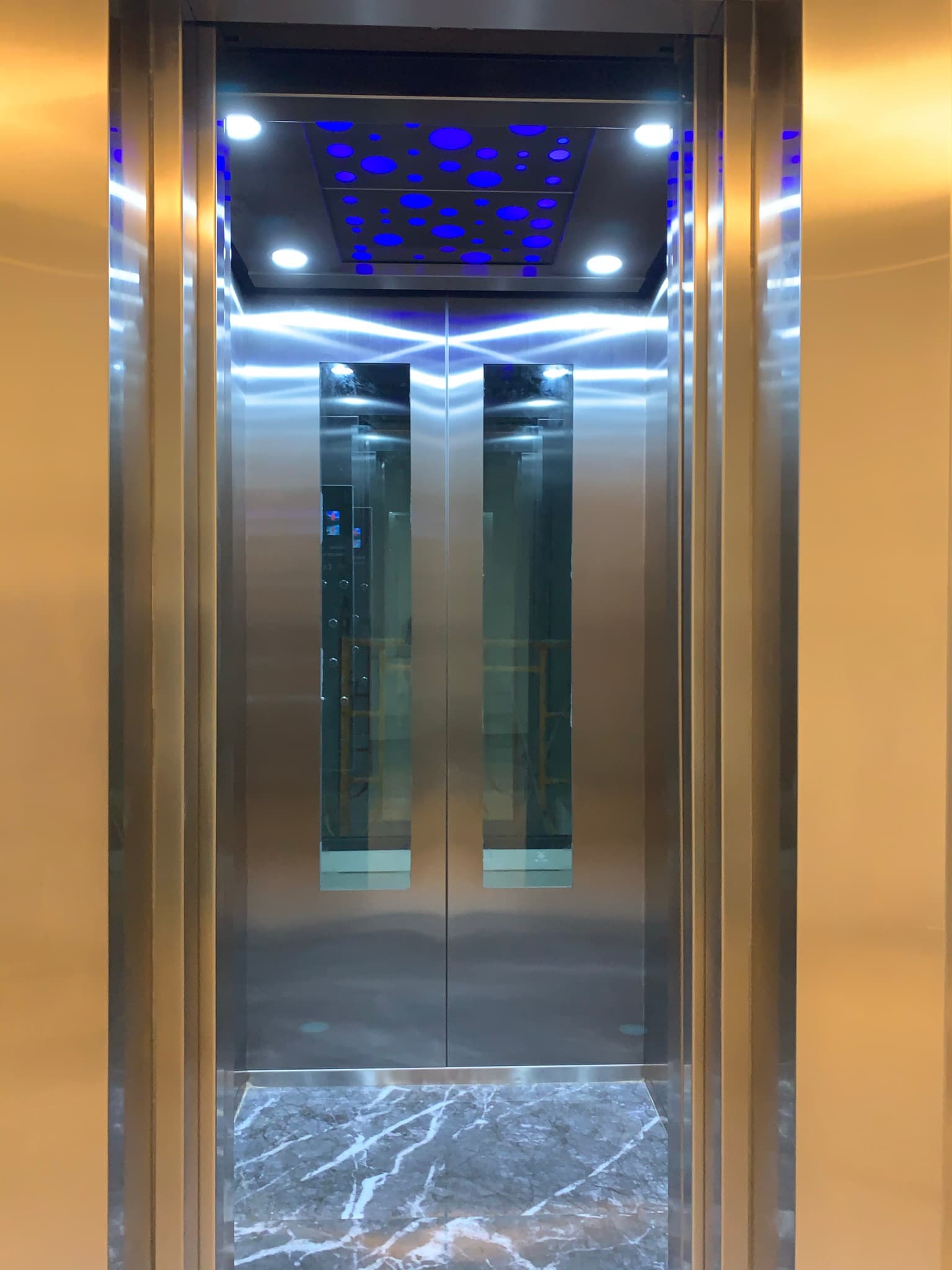 Passenger lift Indocrane 3
